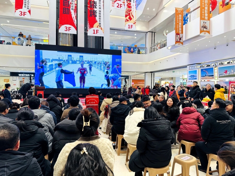 經開區開展防范非法集資“進商圈”宣傳活動